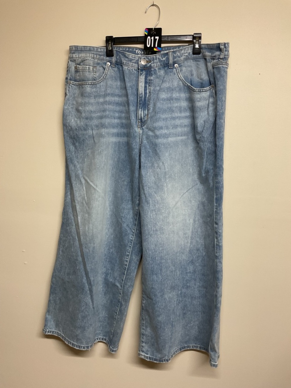 torrid Light Wash Relaxed Wide-Leg Women’s Jeans